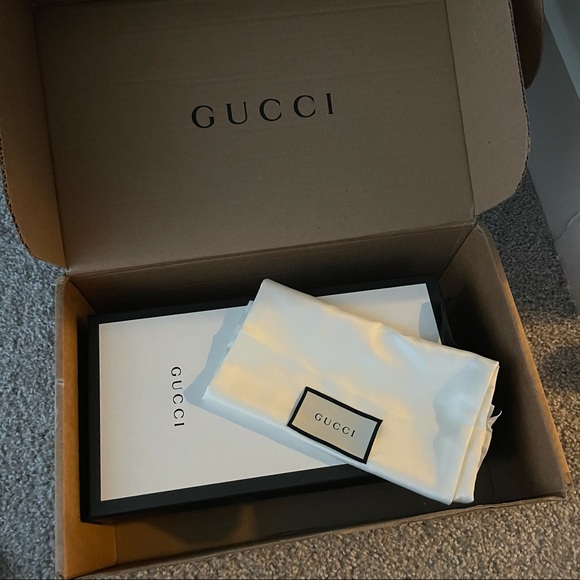 Gucci Box and Dust bag - Picture 2 of 2